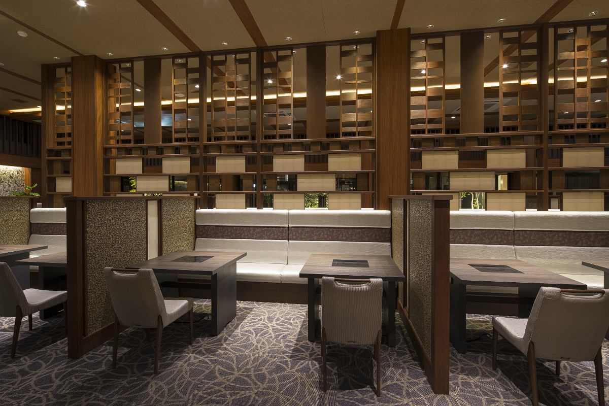 ダイニングレストラン和楽